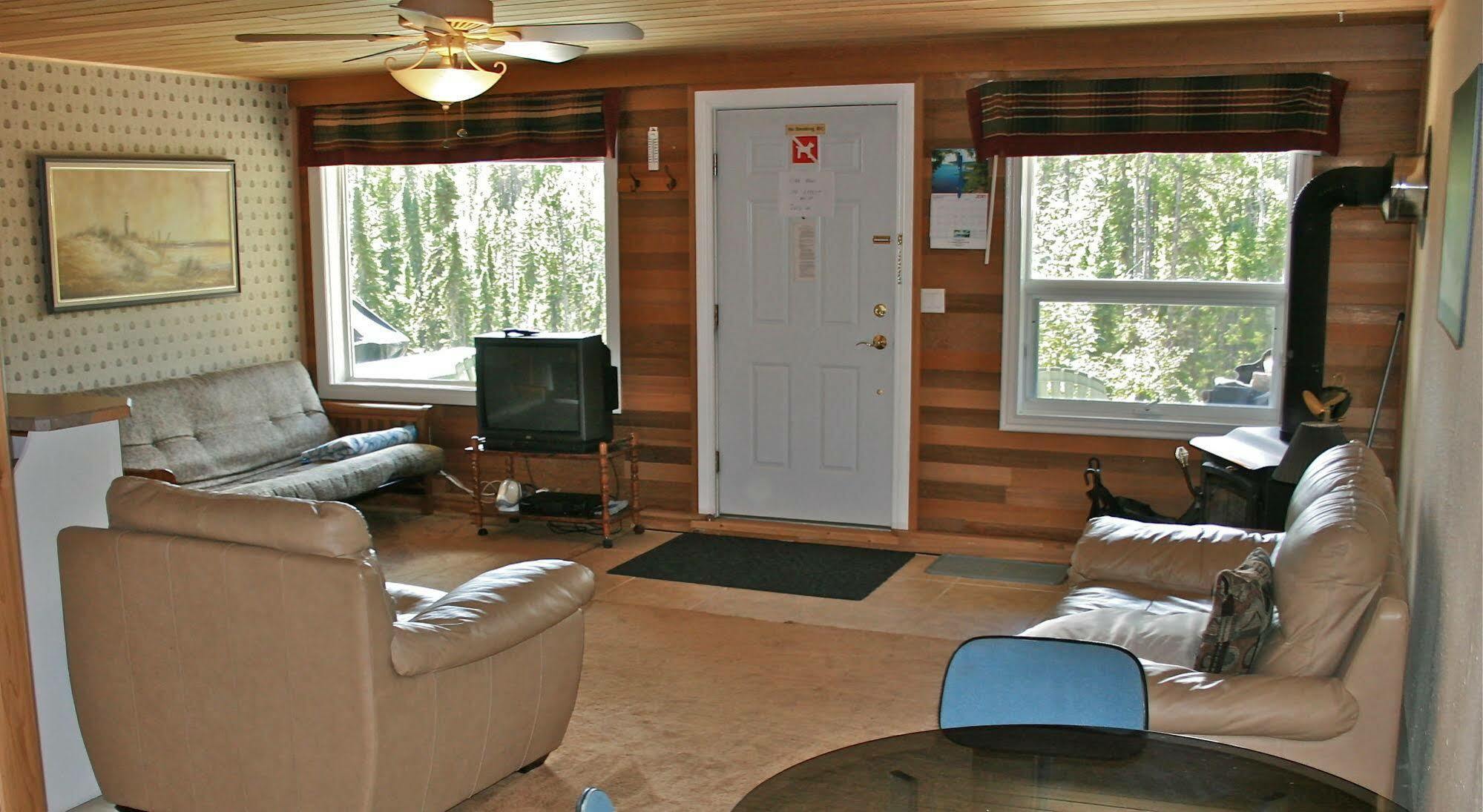 Heavens Edge Mountain Lodge Valemount Exterior foto