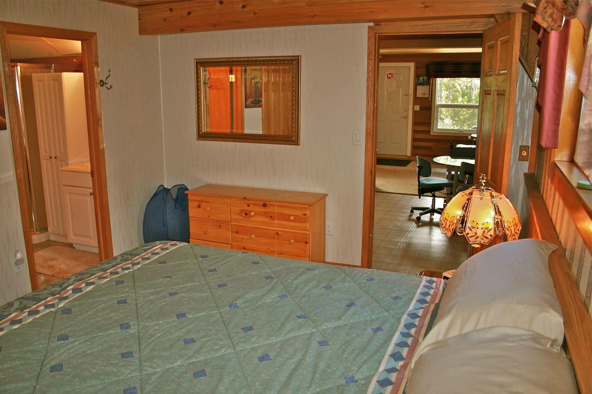 Heavens Edge Mountain Lodge Valemount Exterior foto